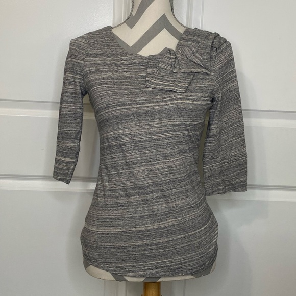 Anthropologie Tops - Anthropologie Postmark Small Gray Embellished Tee